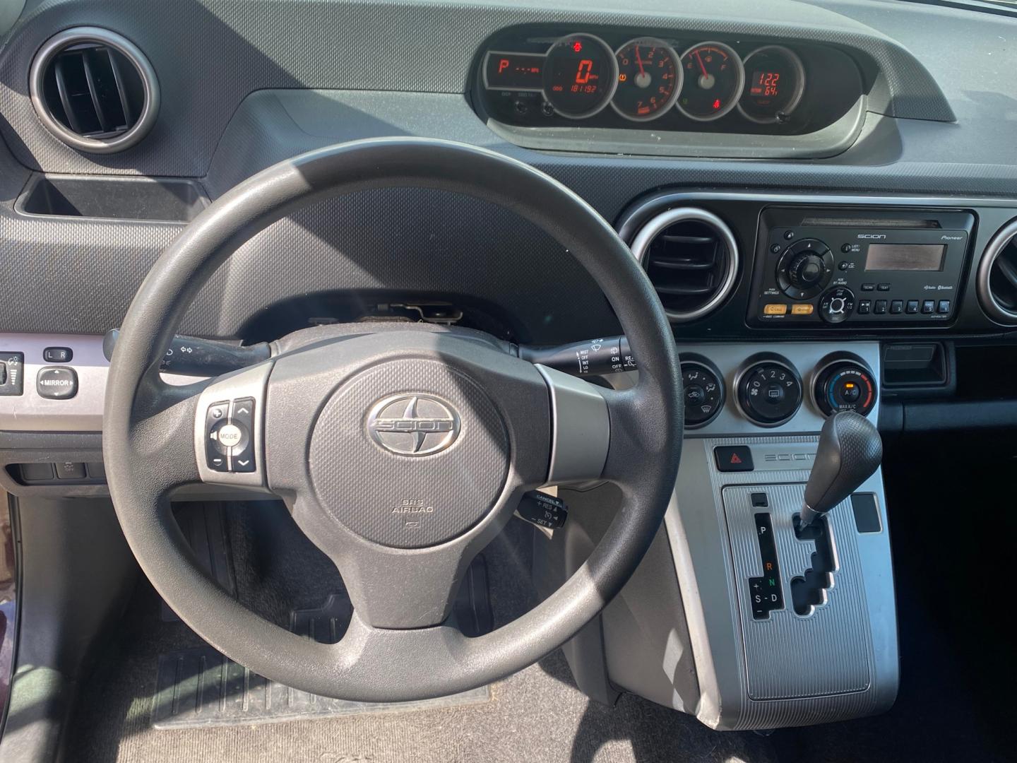 2012 /GREY Scion xB (JTLZE4FE4CJ) , AUTOMATIC transmission, located at 44356 Date Ave., Lancaster, CA, 93534, (661) 945-6555, 34.688919, -118.139374 - Photo#2